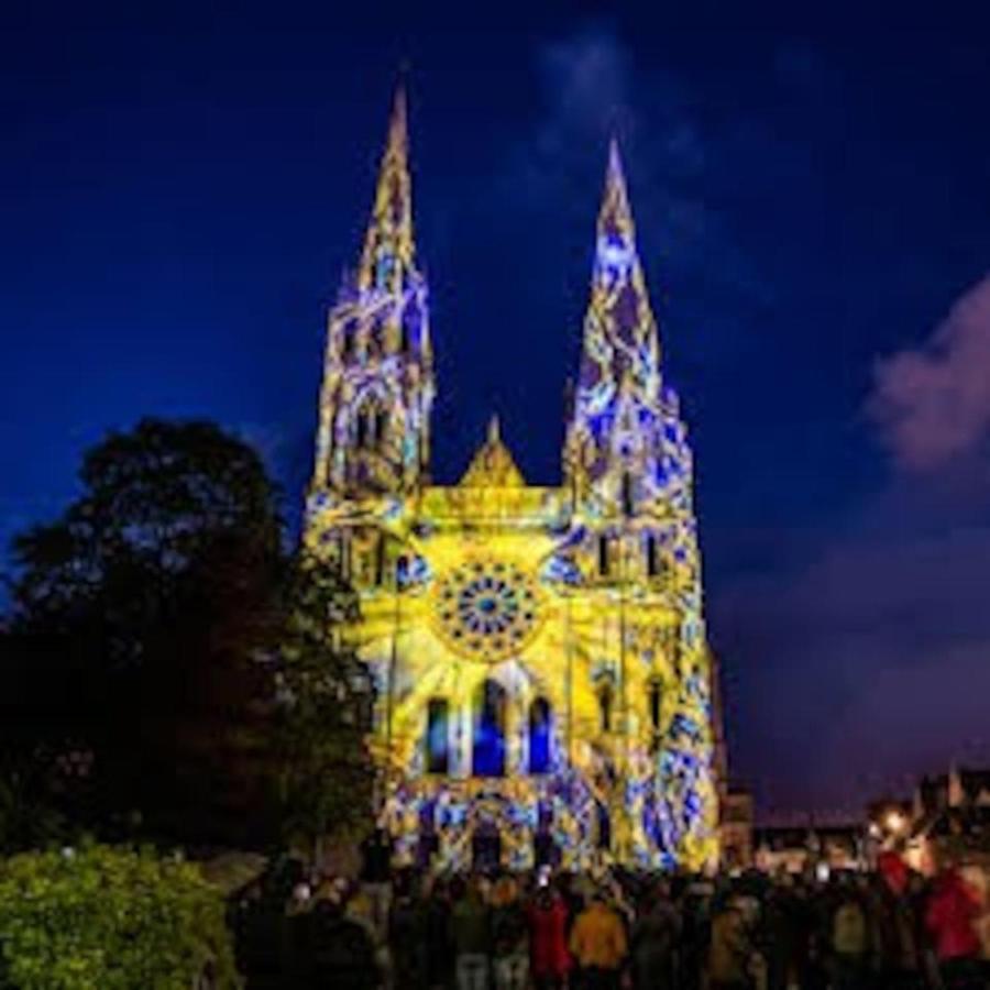 Coeur De Ville, Calme, Spacieux,Parking Et Wifi ! Chartres Dış mekan fotoğraf